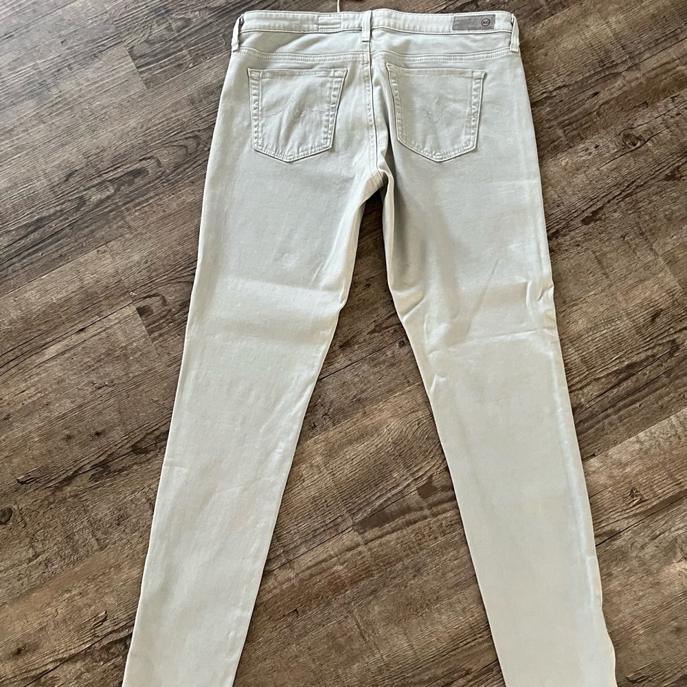 Jeans - Picture 2 of 5